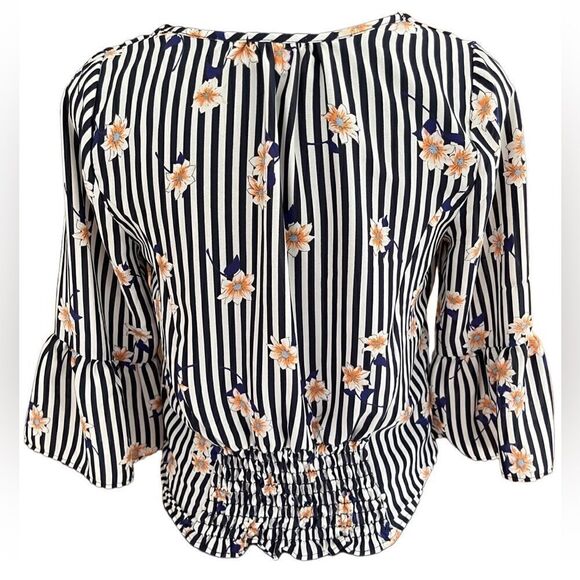 Sienna Sky navy blue/white striped tie front floral top size S - Picture 2 of 6